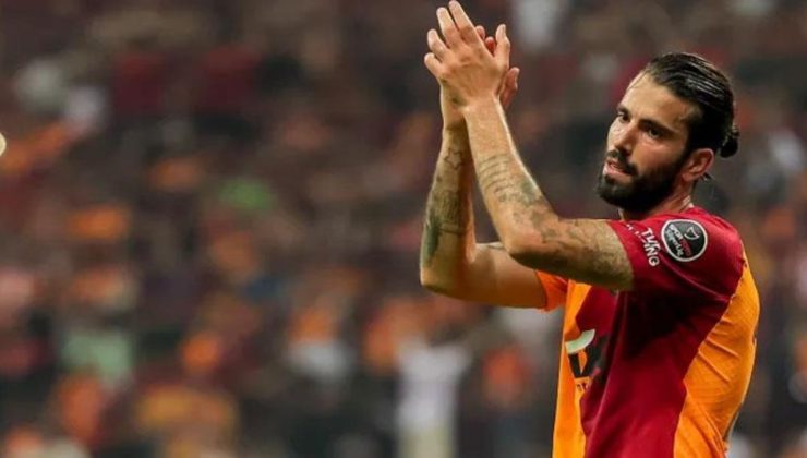 Galatasaray’ın yıldızı bacağının son halini paylaşıp taraftara seslendi: Aslanlar asla ölmez